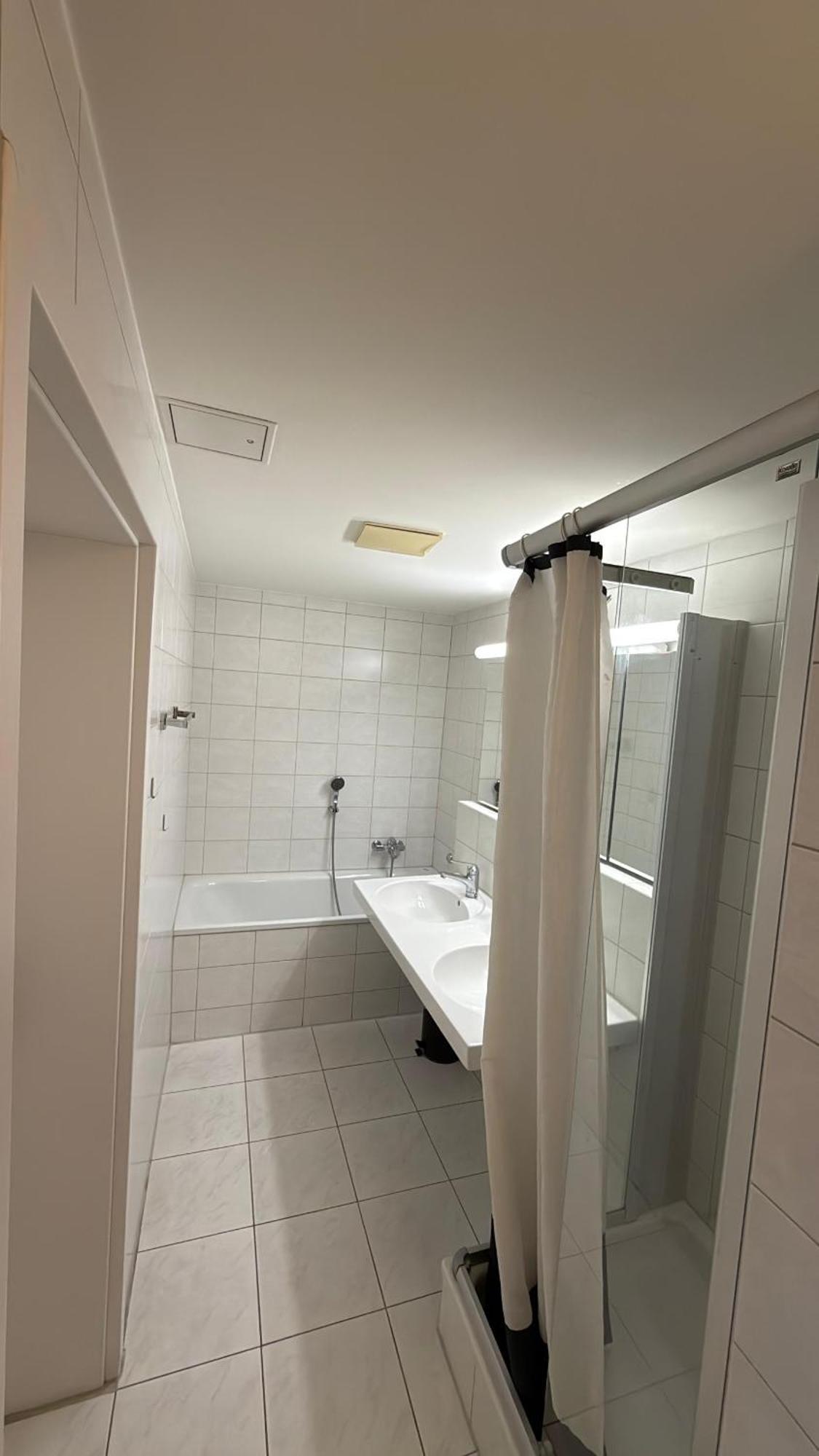Hitrental Stauffacher Apartments Zurich Exterior photo