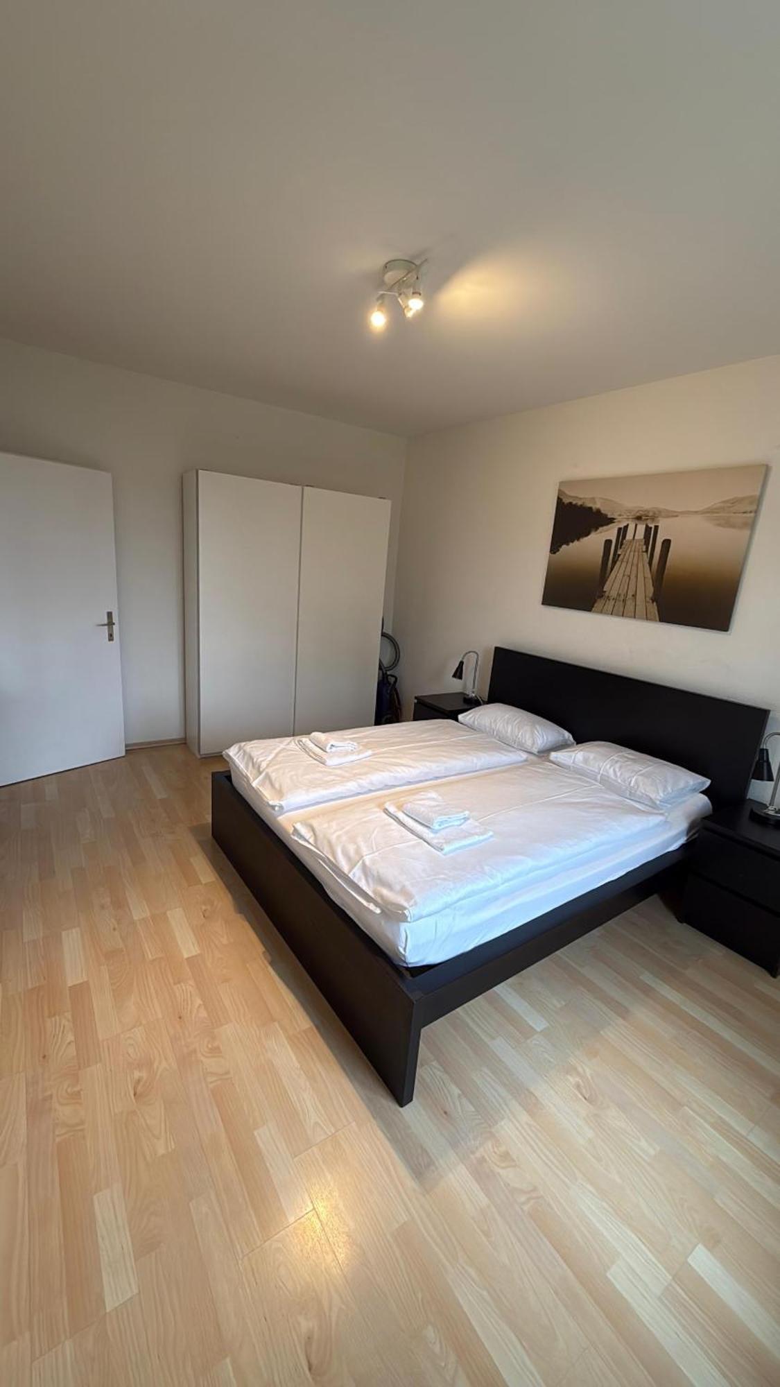 Hitrental Stauffacher Apartments Zurich Exterior photo